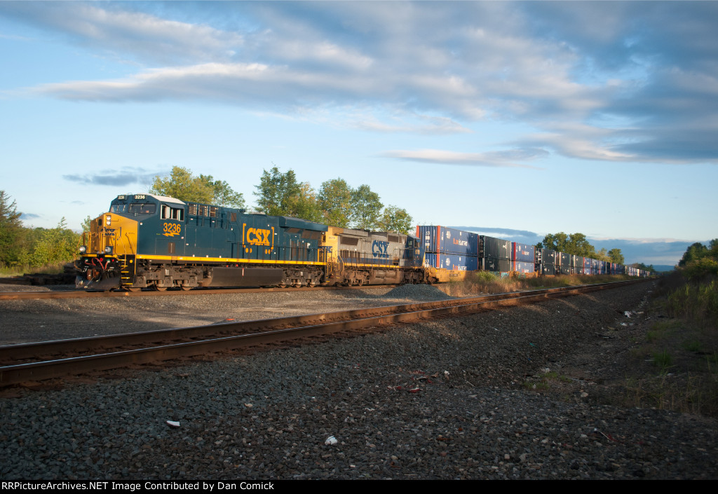 CSXT 3236 Leads Q158 at Stone Rd. 